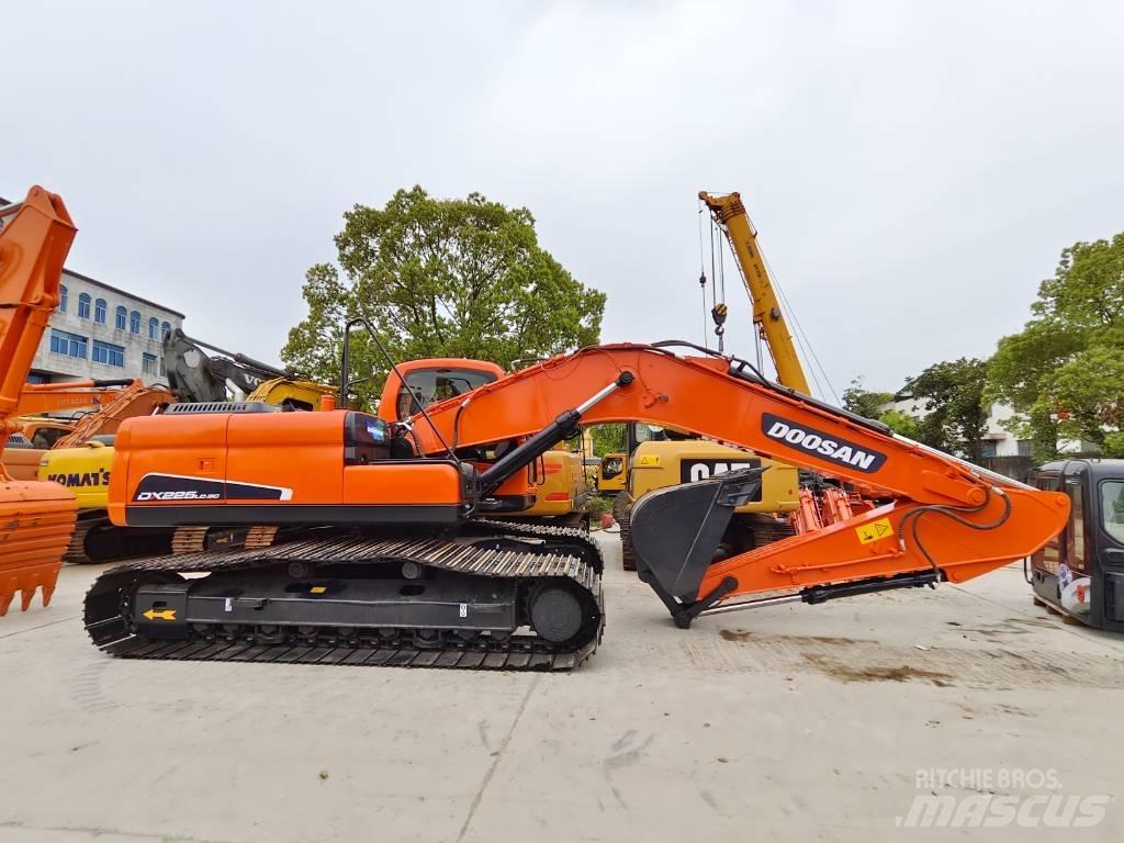 Doosan DX 225 LC Rupsgraafmachines