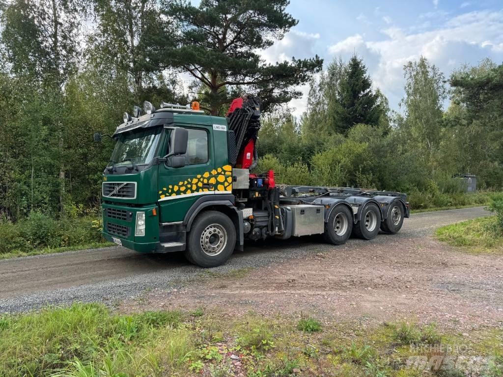 Volvo FM 440 Vlakke laadvloer met kraan