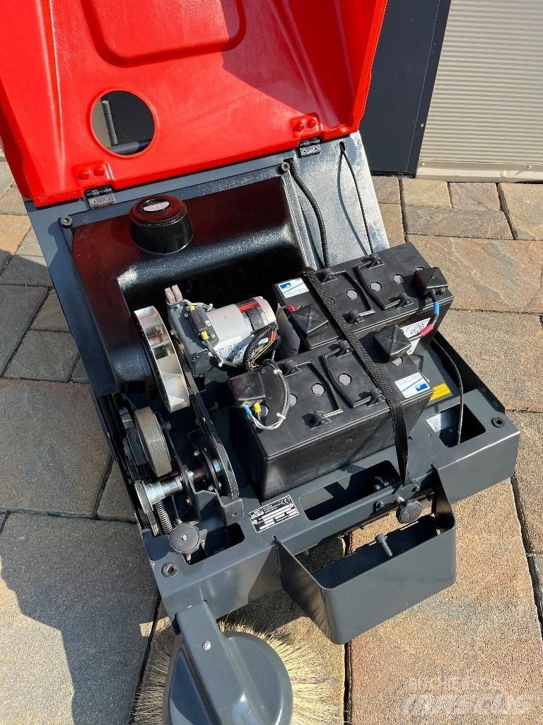 Hako B 800 Veegmachines