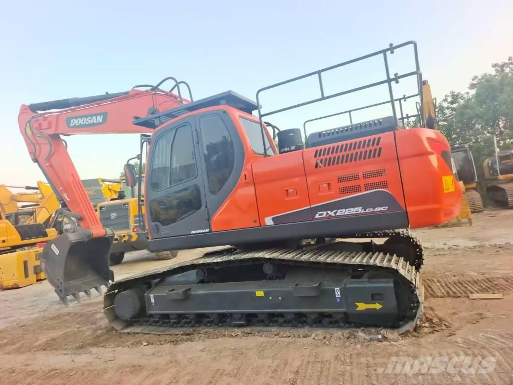Doosan DX 225 LC Rupsgraafmachines