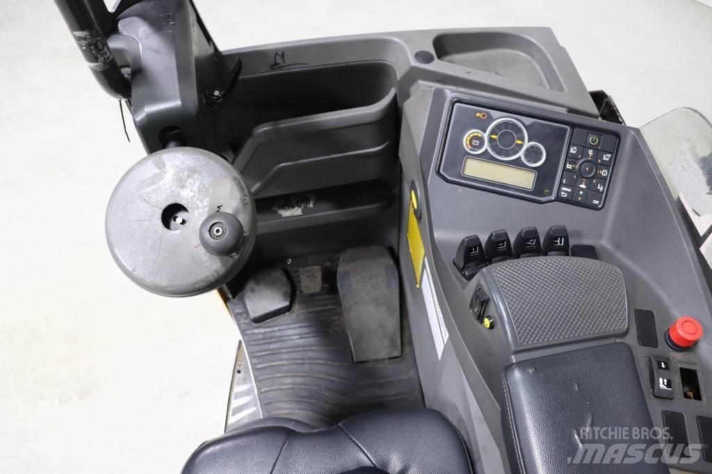 Atlet UMS160D Reachtruck voor hoog niveau