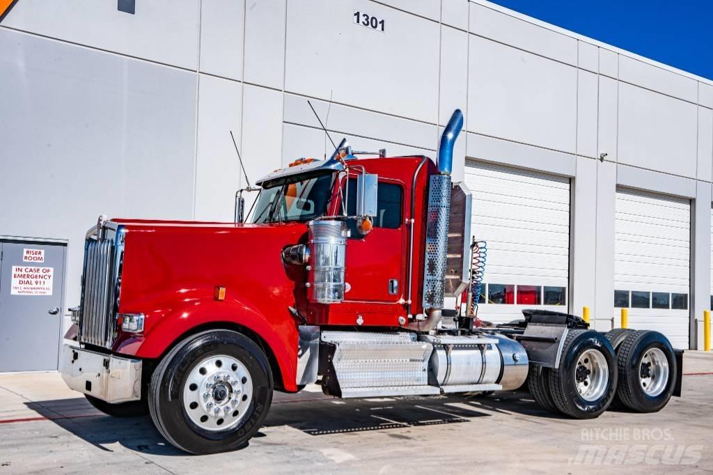 Kenworth W 900 Trekkers
