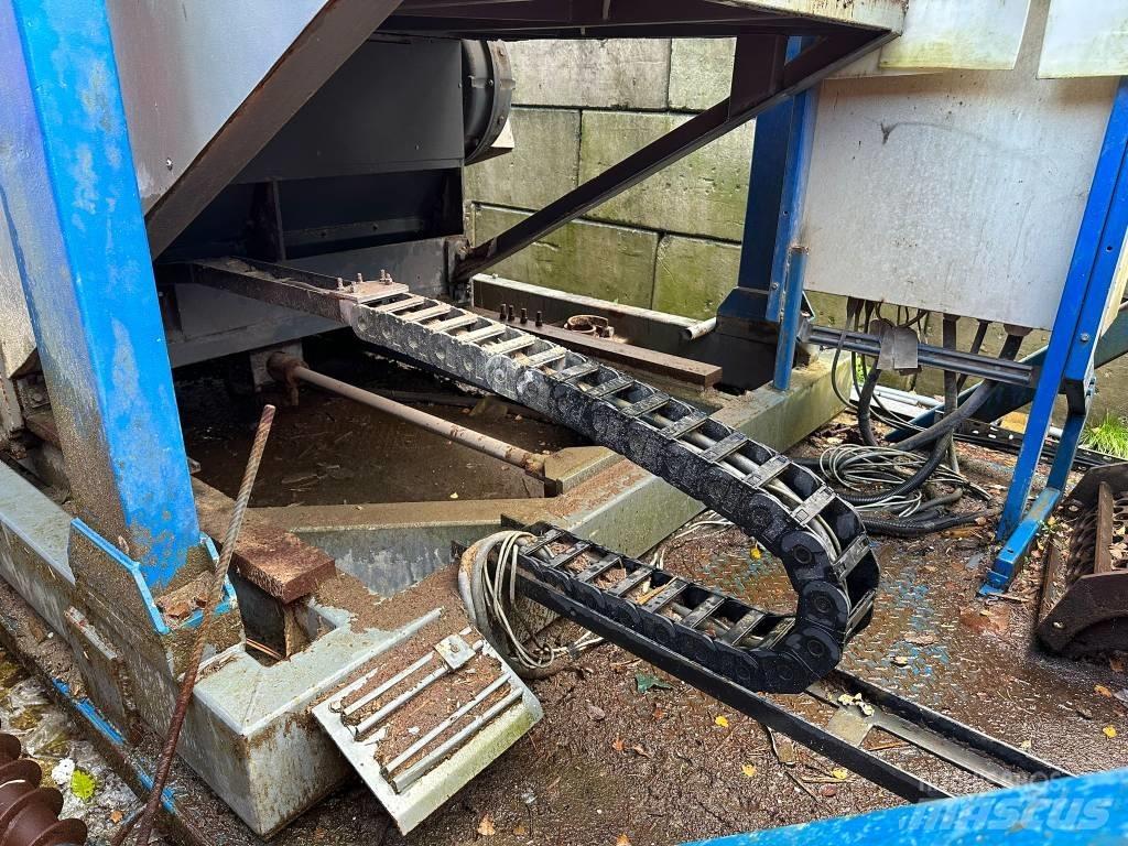 Lindner T1500 Shredders