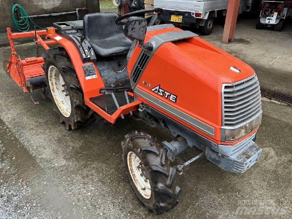 Kubota A-17 Tractoren