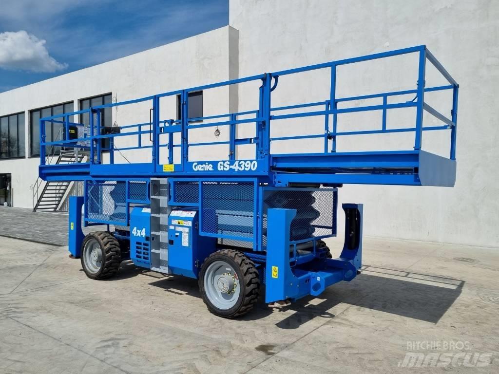 Genie GS 4390        P478 Schaarhoogwerkers