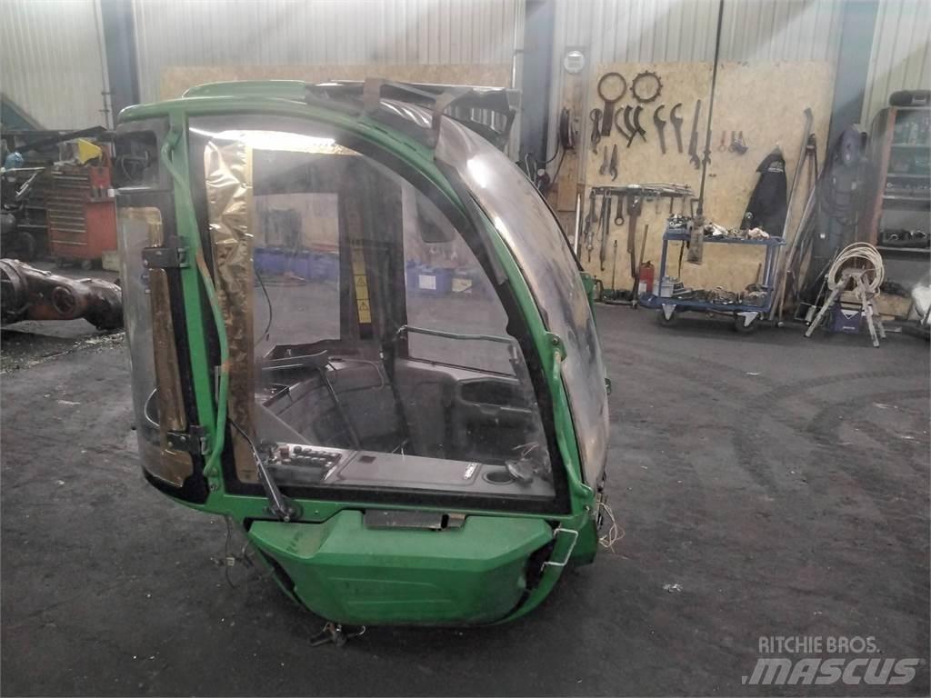 John Deere 1270E Cabine en interieur