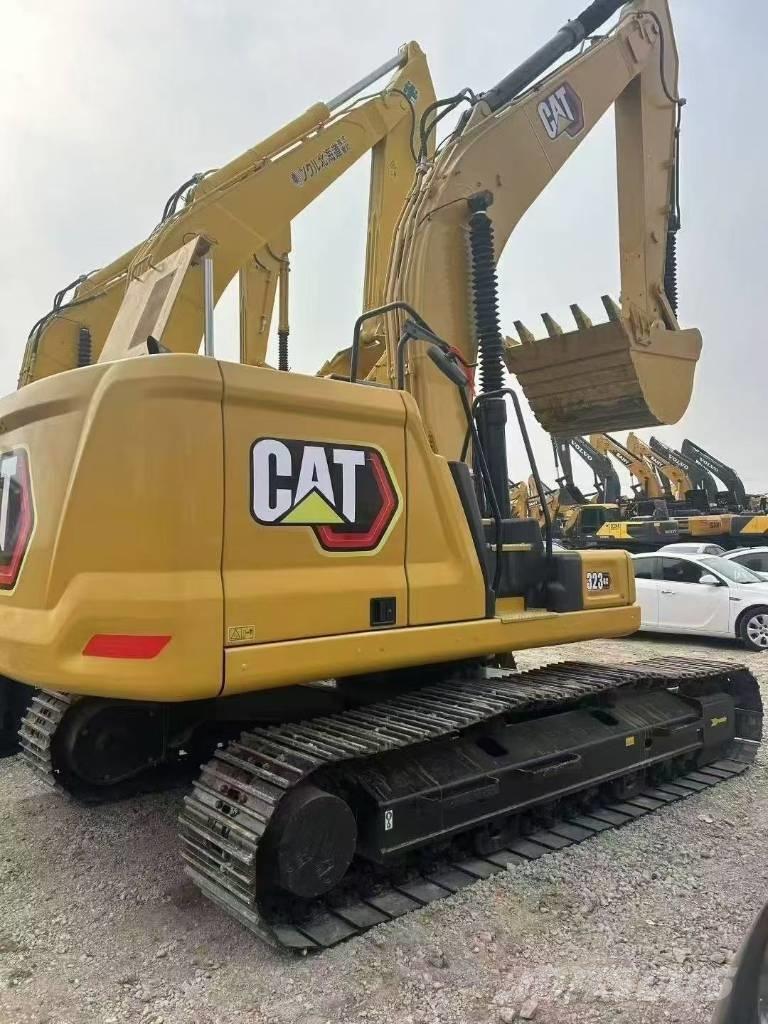 CAT 323 Rupsgraafmachines