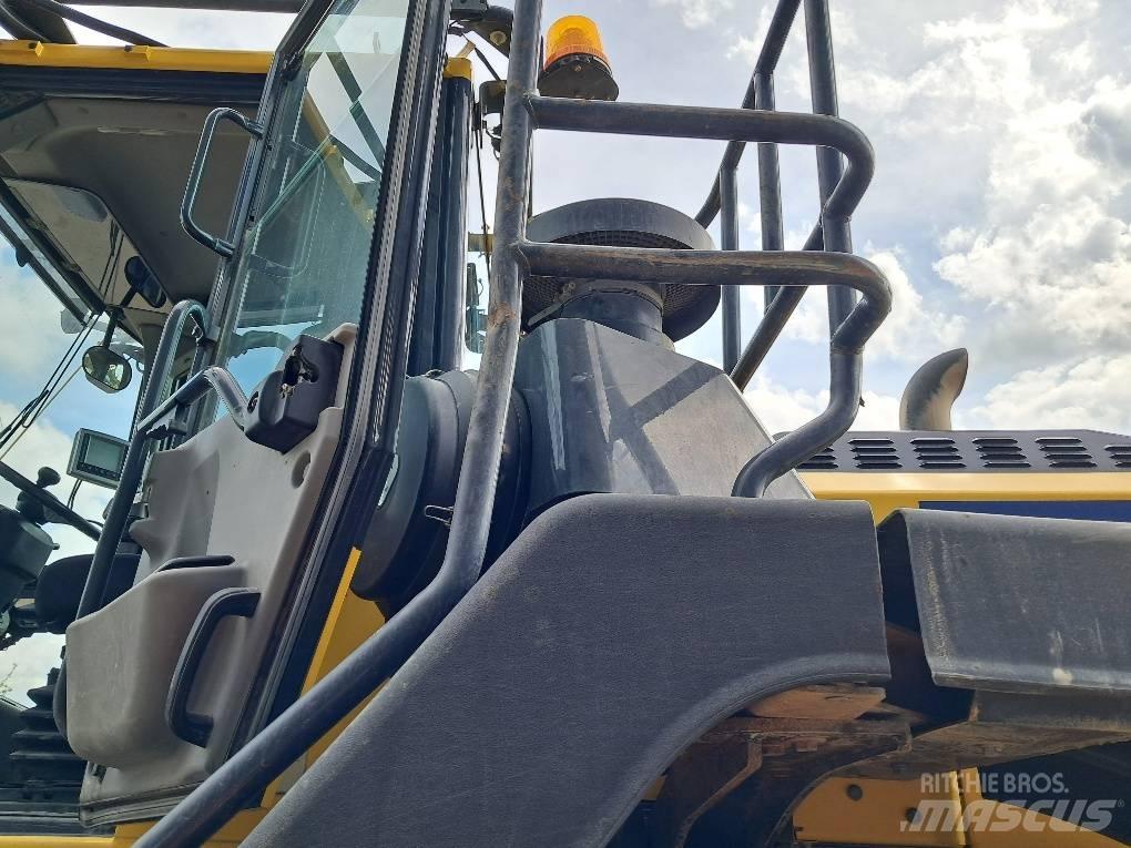 Komatsu WA480-8 Wielladers