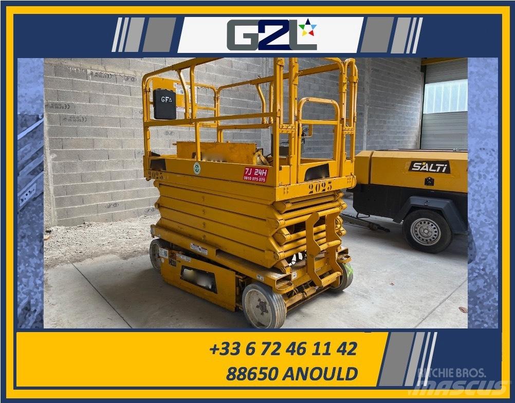 JLG 3246 ** A REPARER** Schaarhoogwerkers