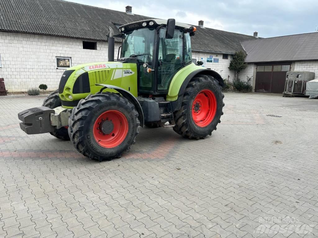 CLAAS Arion 640 Tractoren