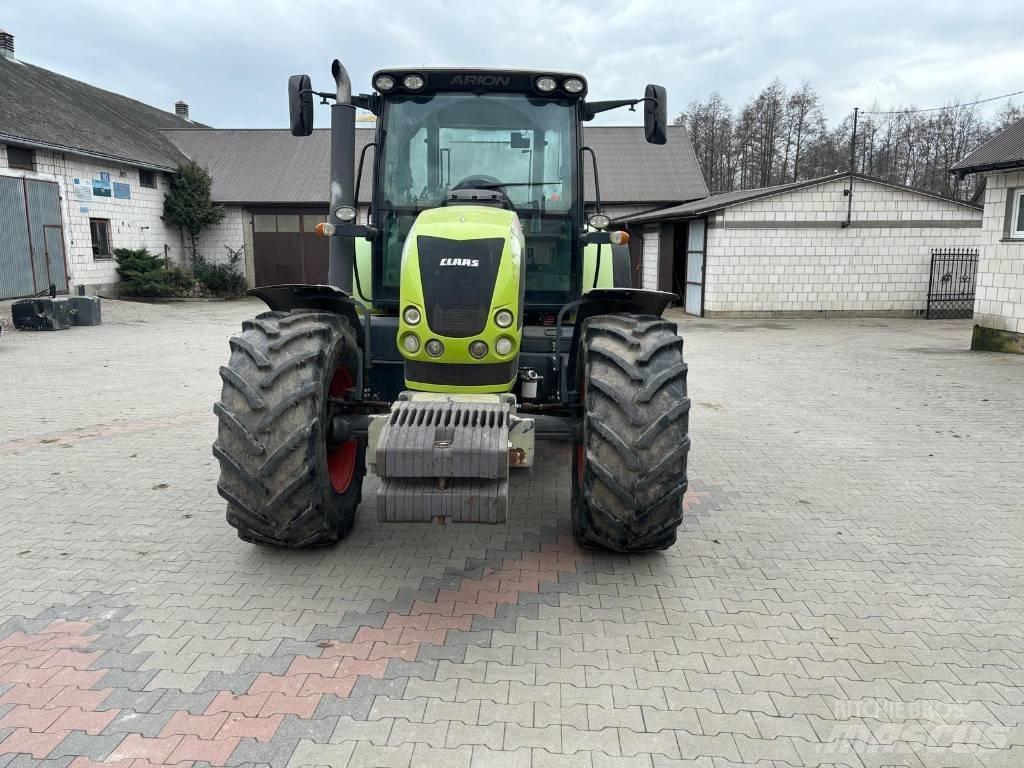 CLAAS Arion 640 Tractoren