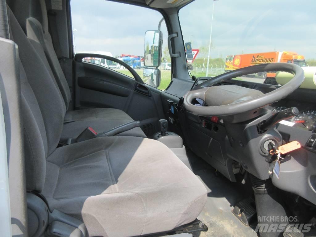 Isuzu N 75.190 Vlakke laadvloer met kraan