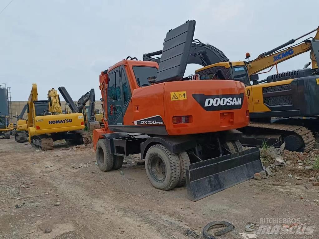 Doosan 150 W Wielgraafmachines