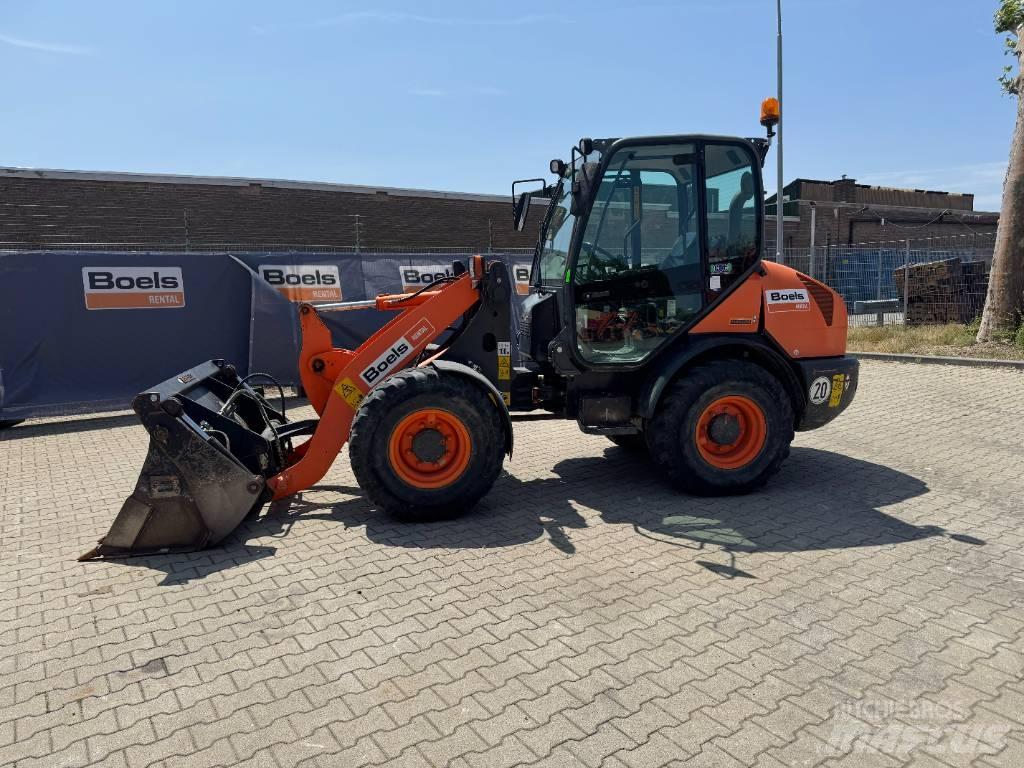 Komatsu WA70-7 Wielladers