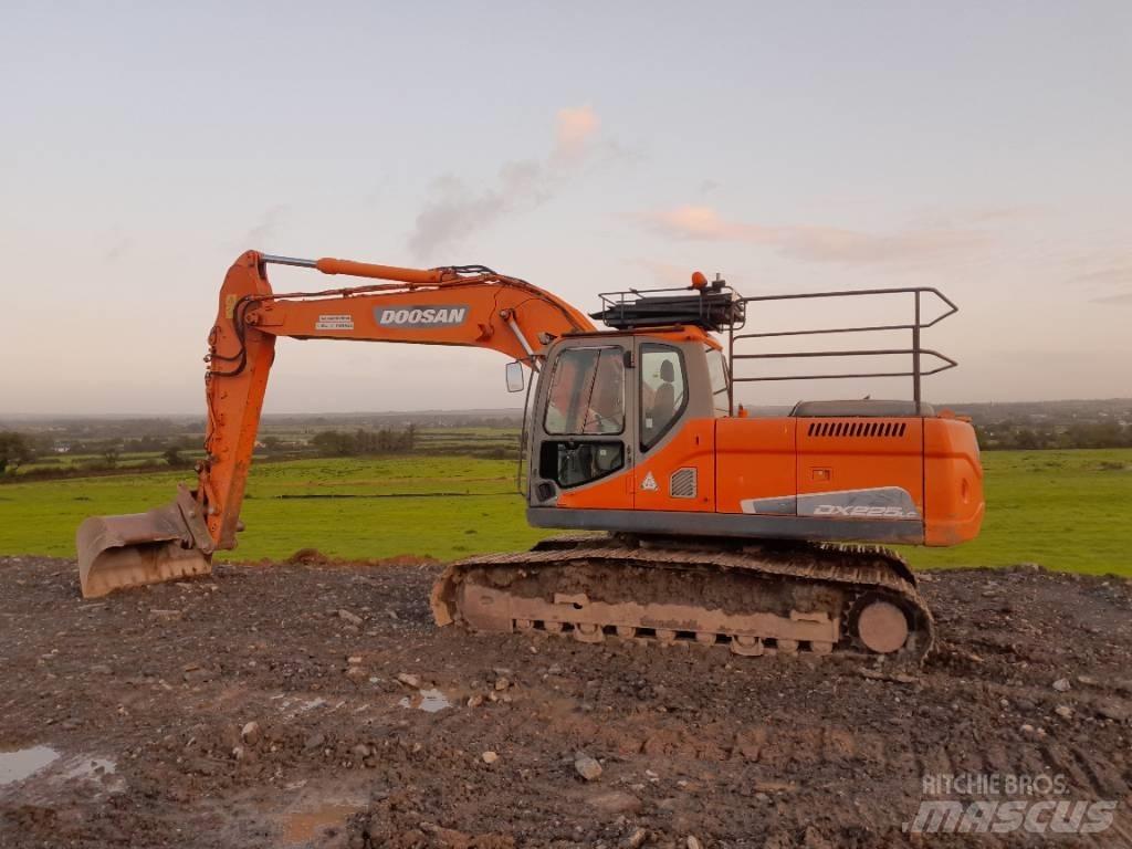 Doosan DX 225 Rupsgraafmachines