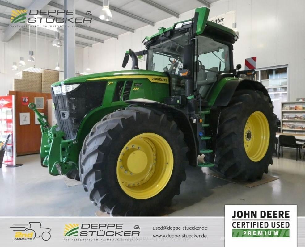 John Deere 7R 330 Tractoren