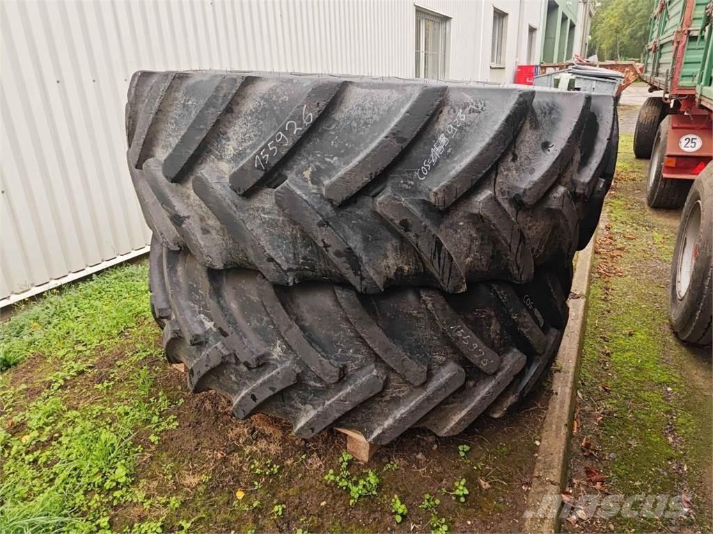 Mitas 680/80R42 Banden, wielen en velgen