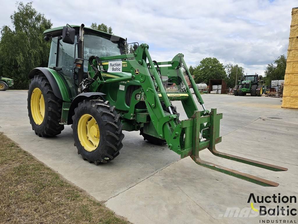 John Deere 5100 R Tractoren