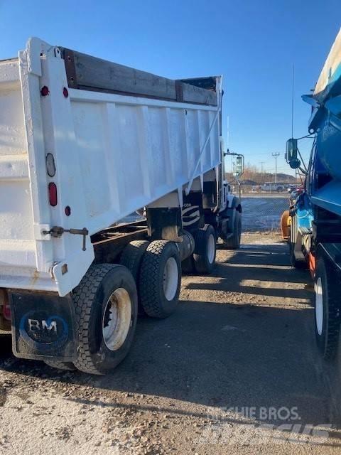 Mack GU813 Kipper