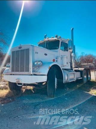Peterbilt 359 Trekkers