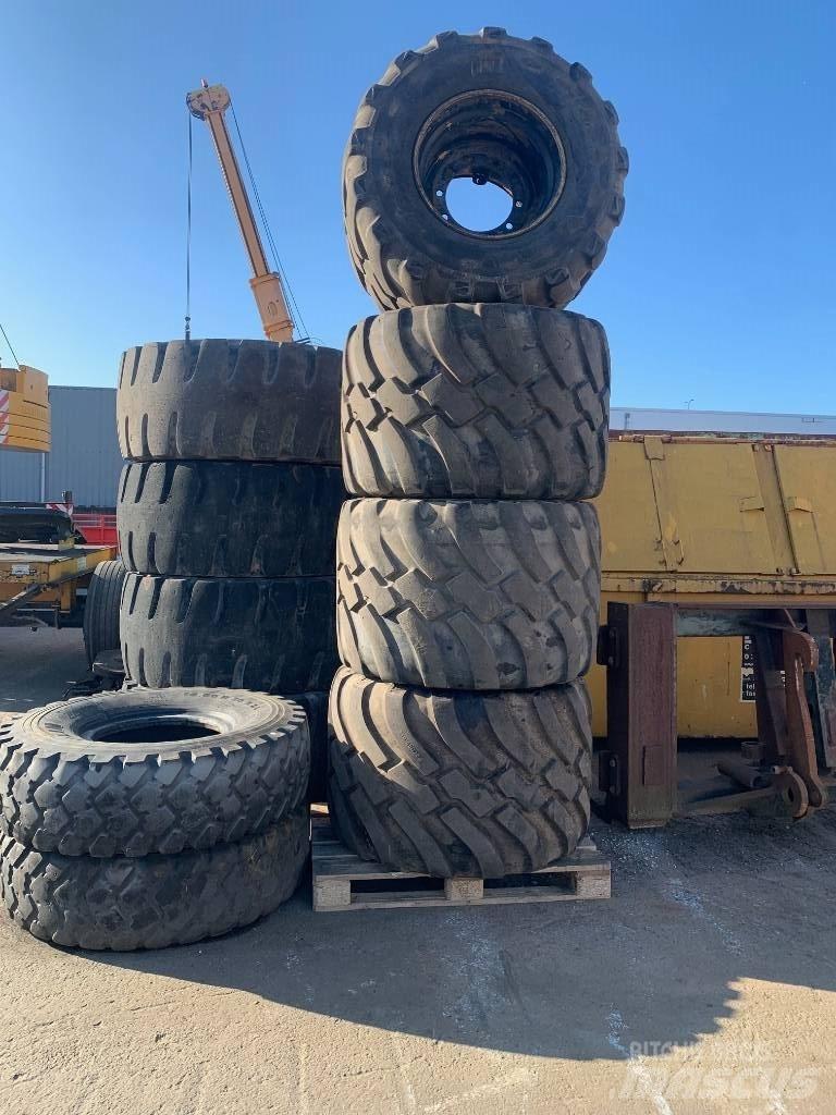 BKT Flotation Radial Banden, wielen en velgen