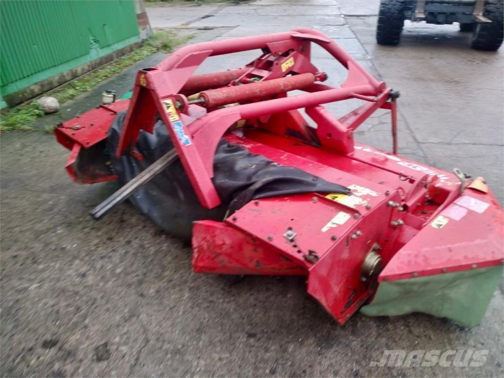 JF 2800 Maaikneuzers