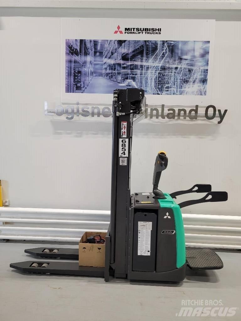 Mitsubishi SBV 16 P Zelfrijdende stapelaars