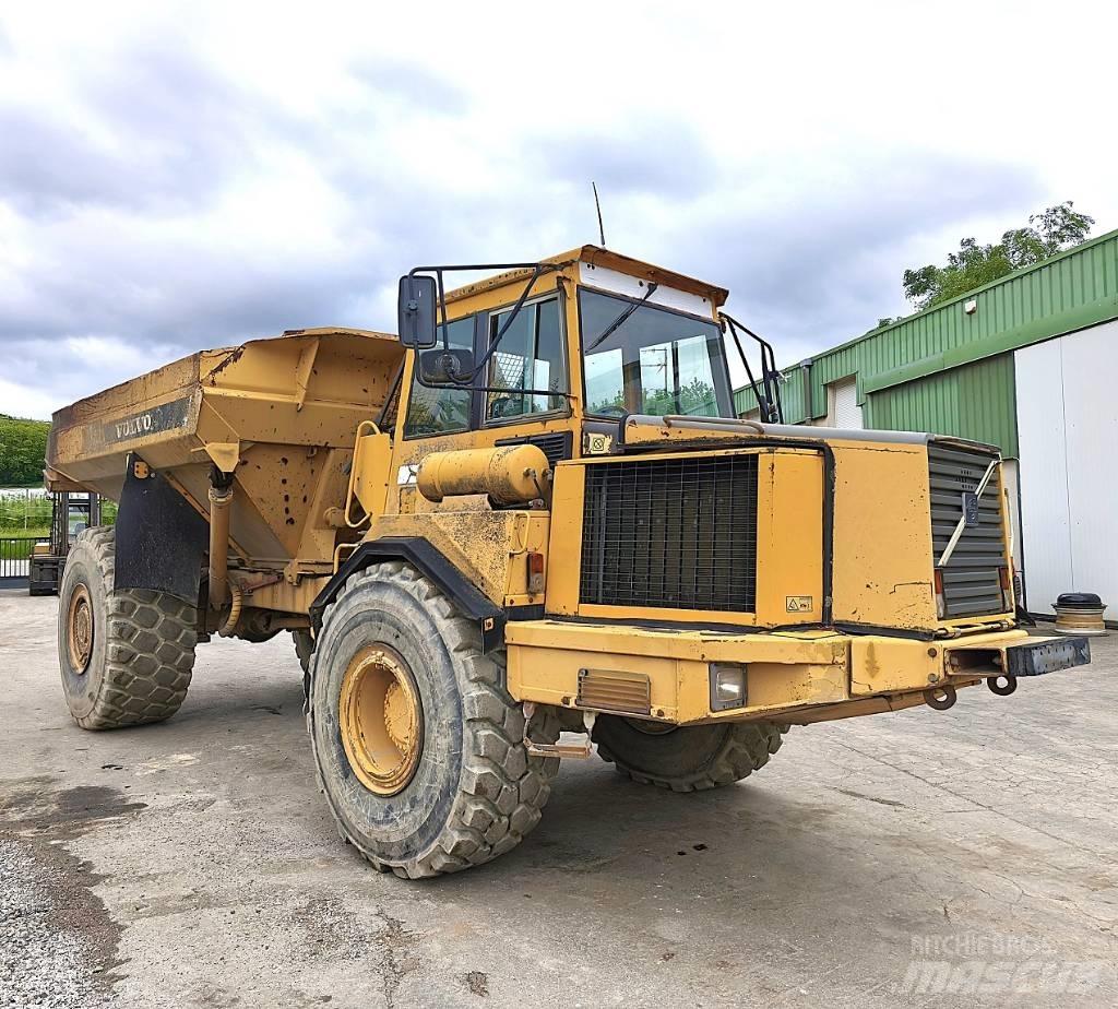 Volvo A 25 C Knik dumptrucks