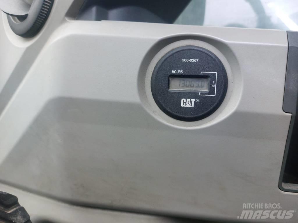 CAT 374 F Rupsgraafmachines