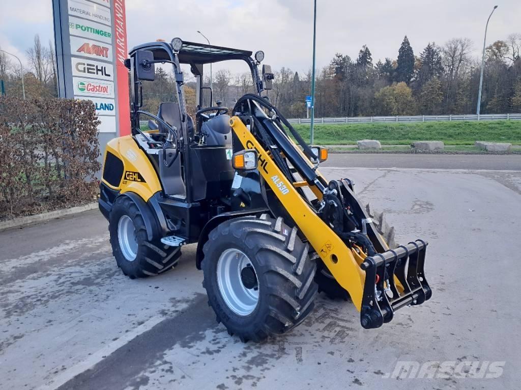 Gehl AL 530 Knik- en schrankladers