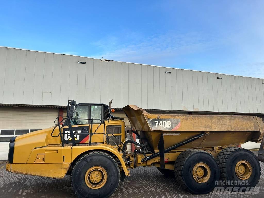 CAT 740 B Knik dumptrucks