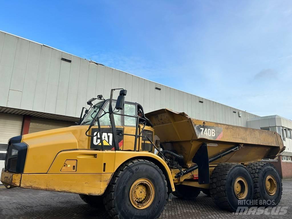 CAT 740 B Knik dumptrucks