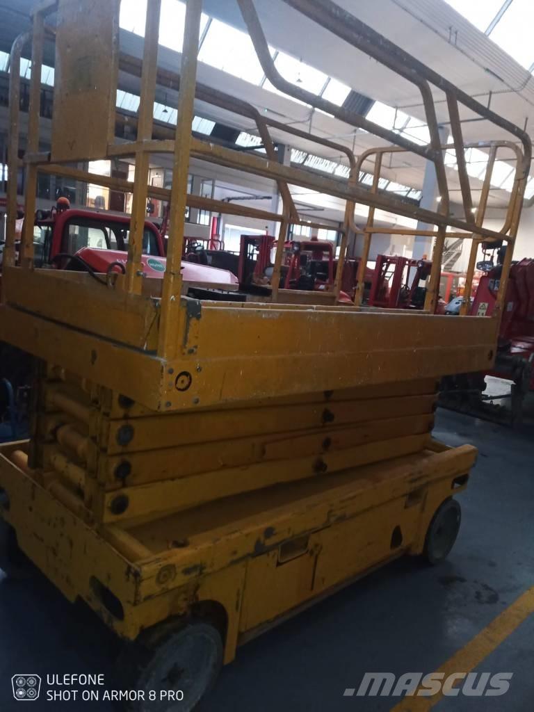 Haulotte Compact 12 Schaarhoogwerkers