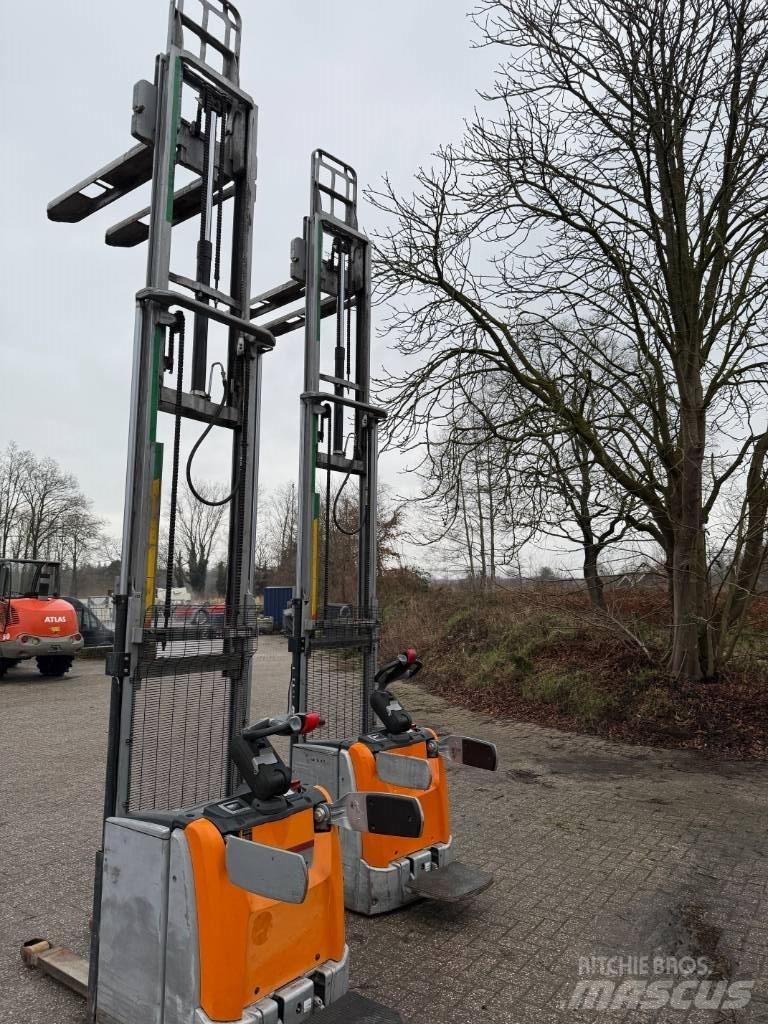 Still EXVSF 16 Zelfrijdende stapelaars