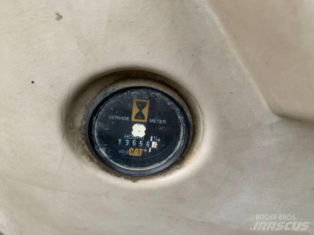 CAT 320N Rupsgraafmachines