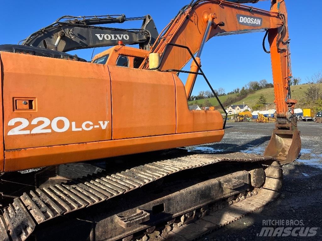 Doosan DX 220 Rupsgraafmachines