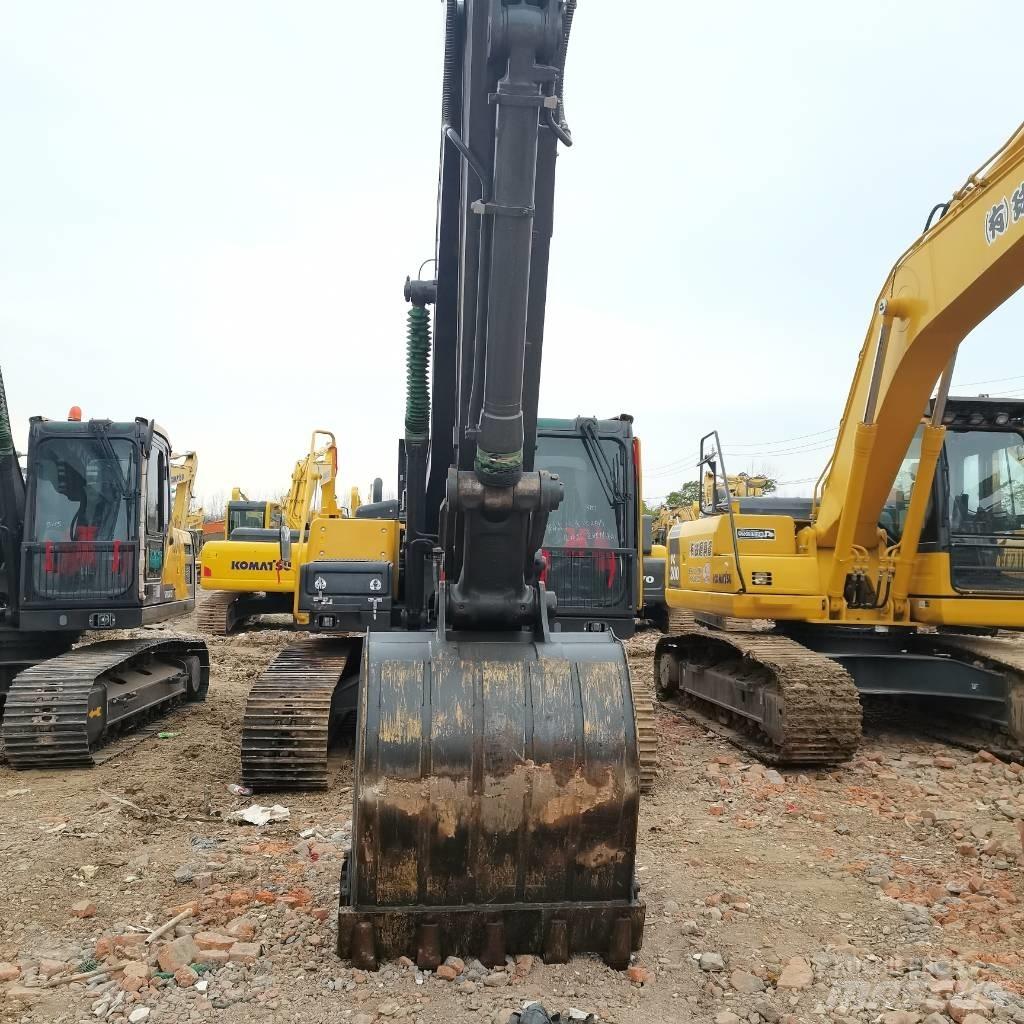 Volvo EC 240 Rupsgraafmachines