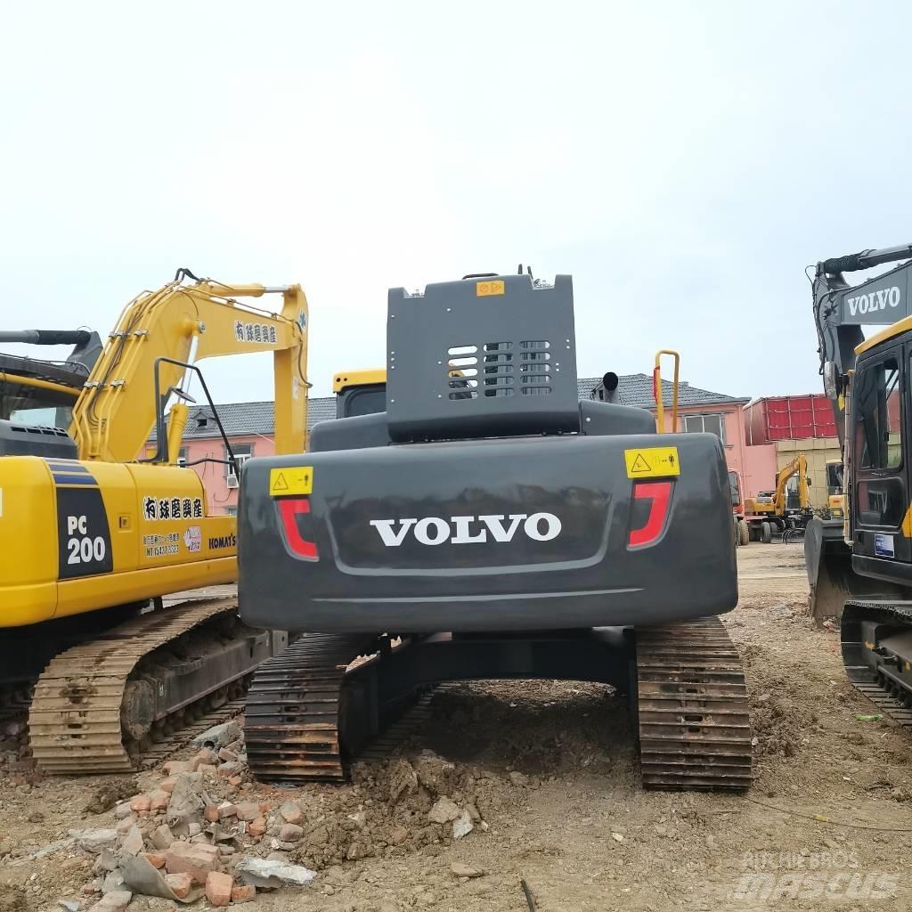 Volvo EC 240 Rupsgraafmachines