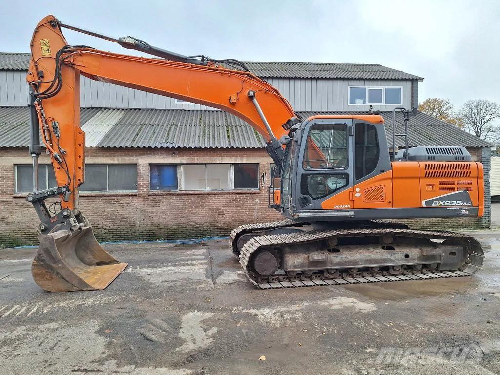 Doosan DX235NLC-5 Rupsgraafmachines