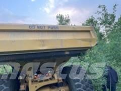 CAT 740 B Knik dumptrucks