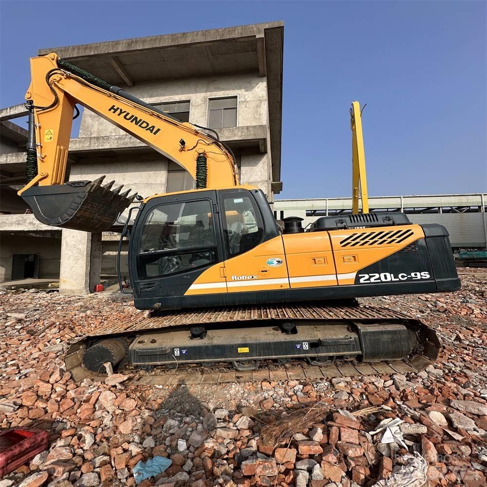 Hyundai 220LC-9S Rupsgraafmachines