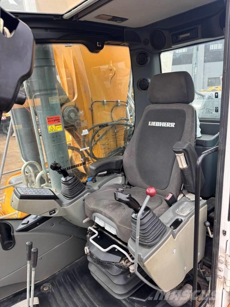 Liebherr R 926 Rupsgraafmachines