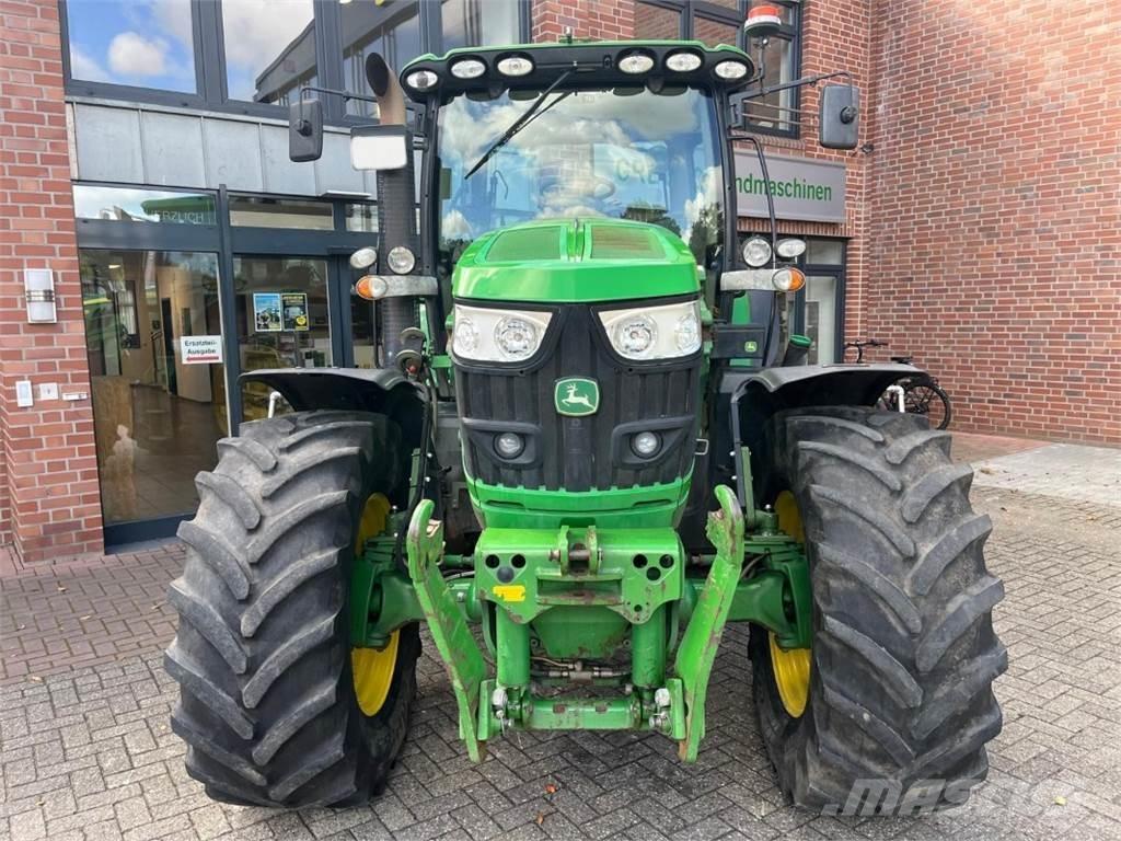 John Deere 6155R Tractoren