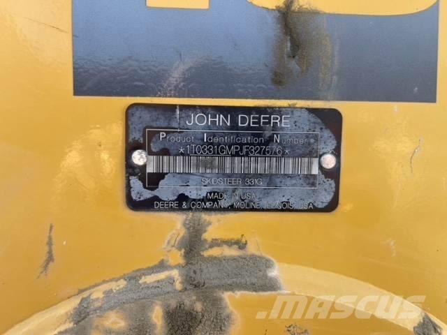 John Deere 331G Schrankladers