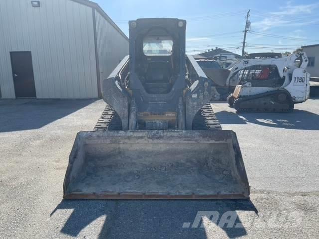 John Deere 331G Schrankladers