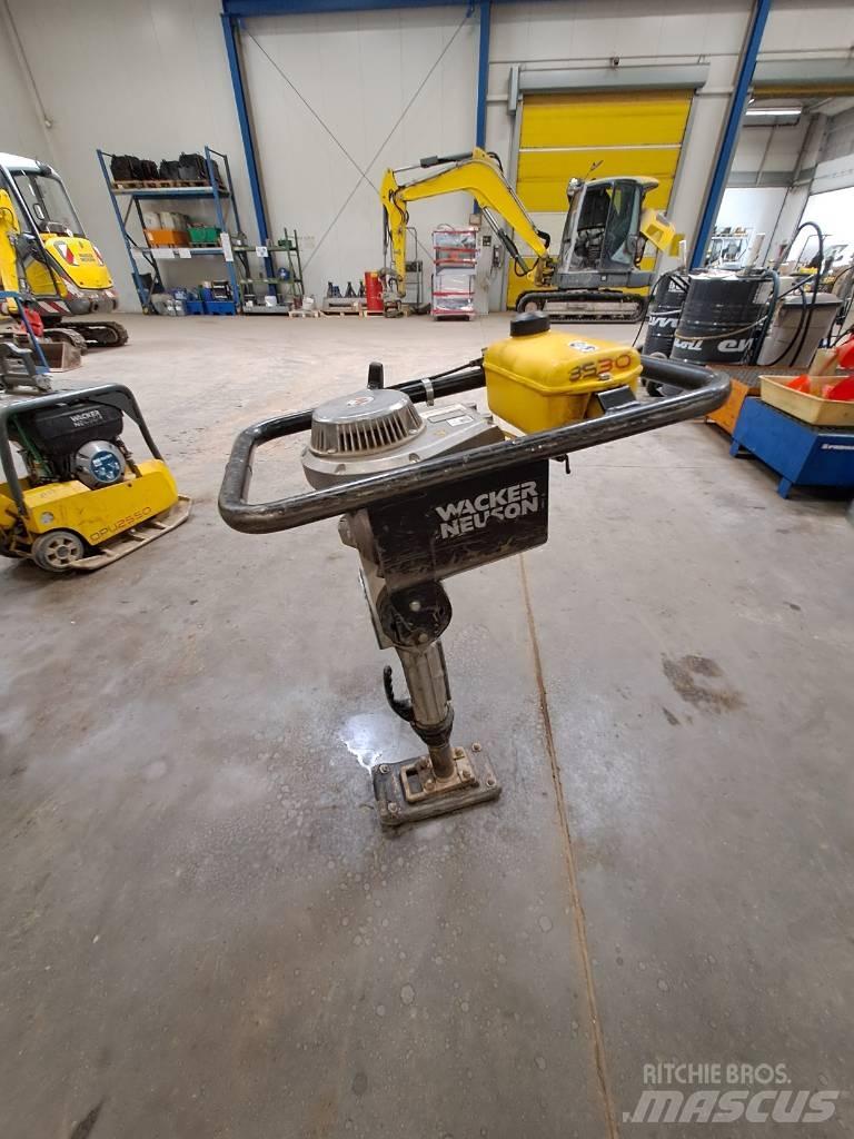 Wacker Neuson BS30 Stampers
