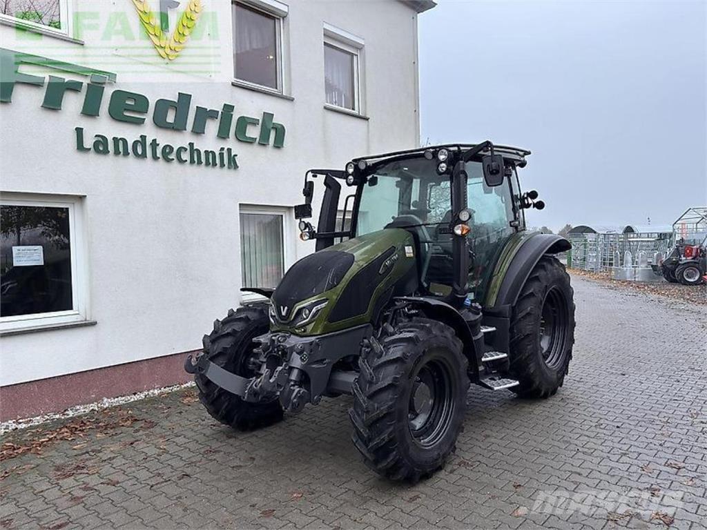 Valtra g135a Tractoren