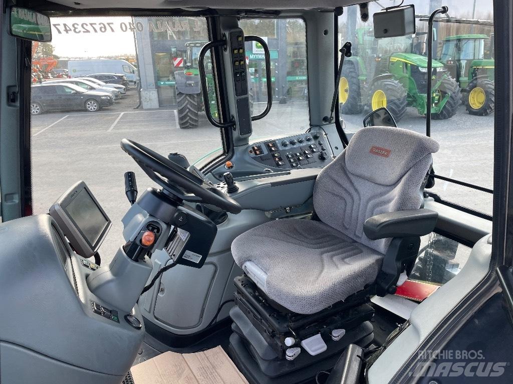 Valtra T 151 Tractoren