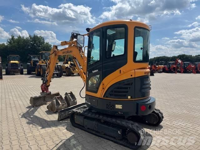 Hyundai R25Z-9 AK Minigraafmachines < 7t