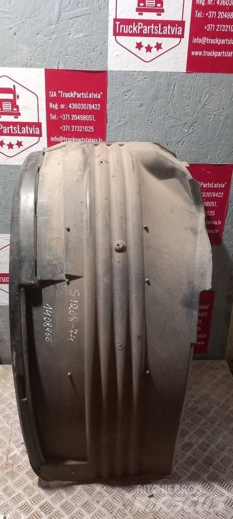 Scania 94 D.   1408466 Cabine en interieur